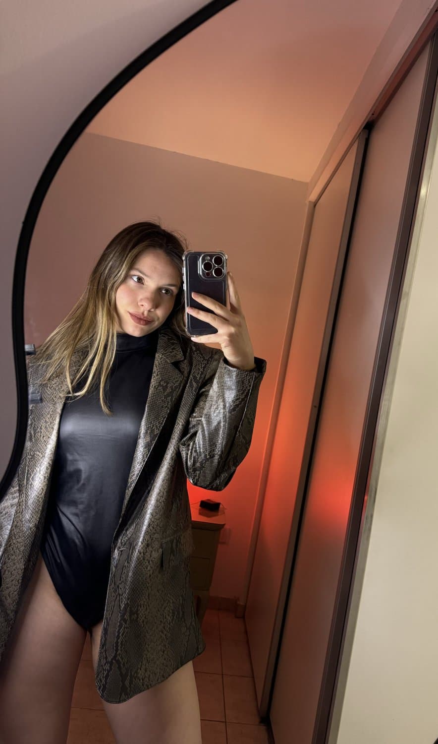 Click to view full size Gorgeous teen in a bodysuit