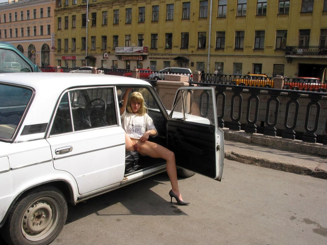 Bottomless Girls in Public 7