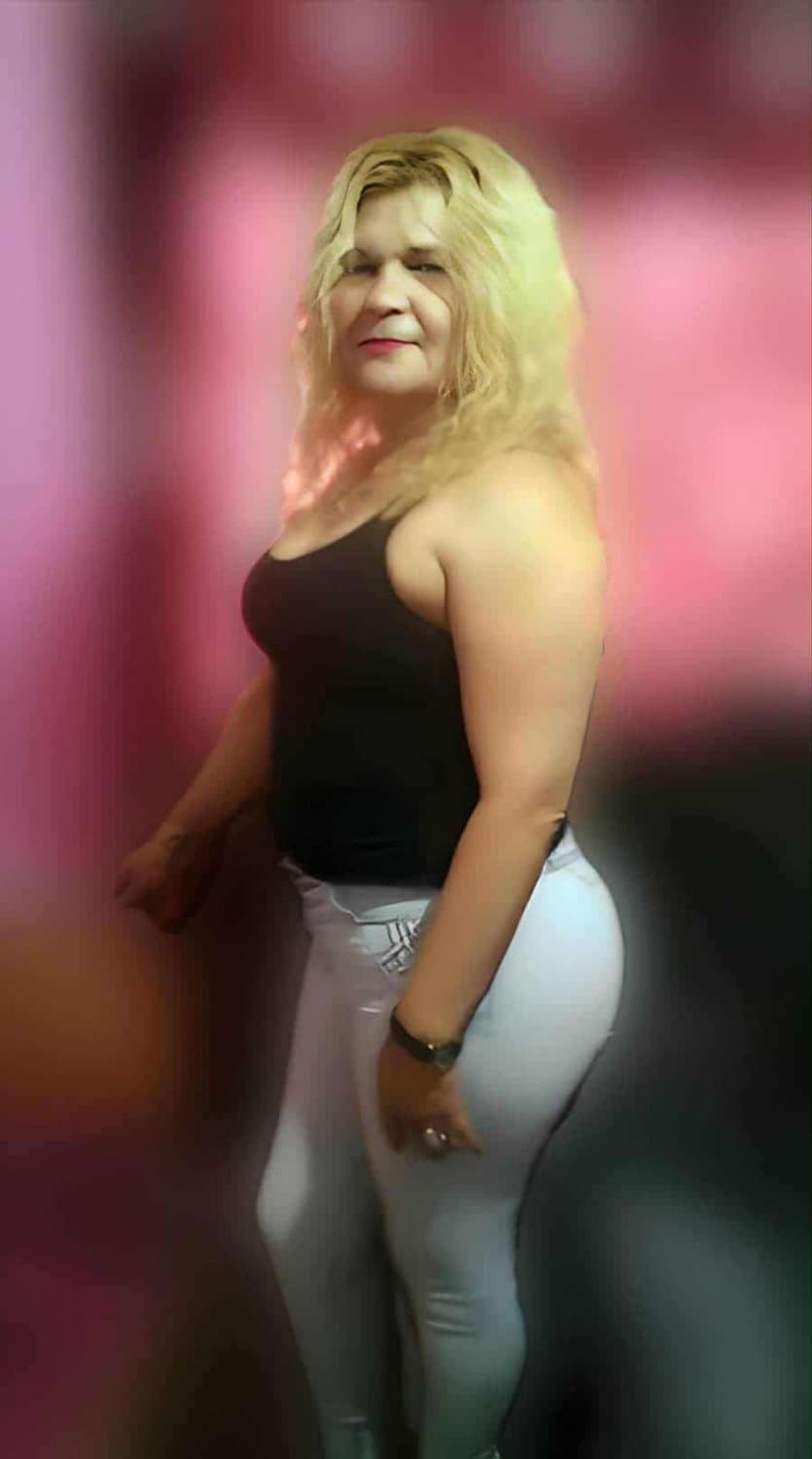 Sexy Ass MILFS/cougars?