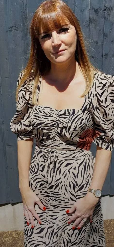 Wife Cheryl 45yo from Leeds UK ??