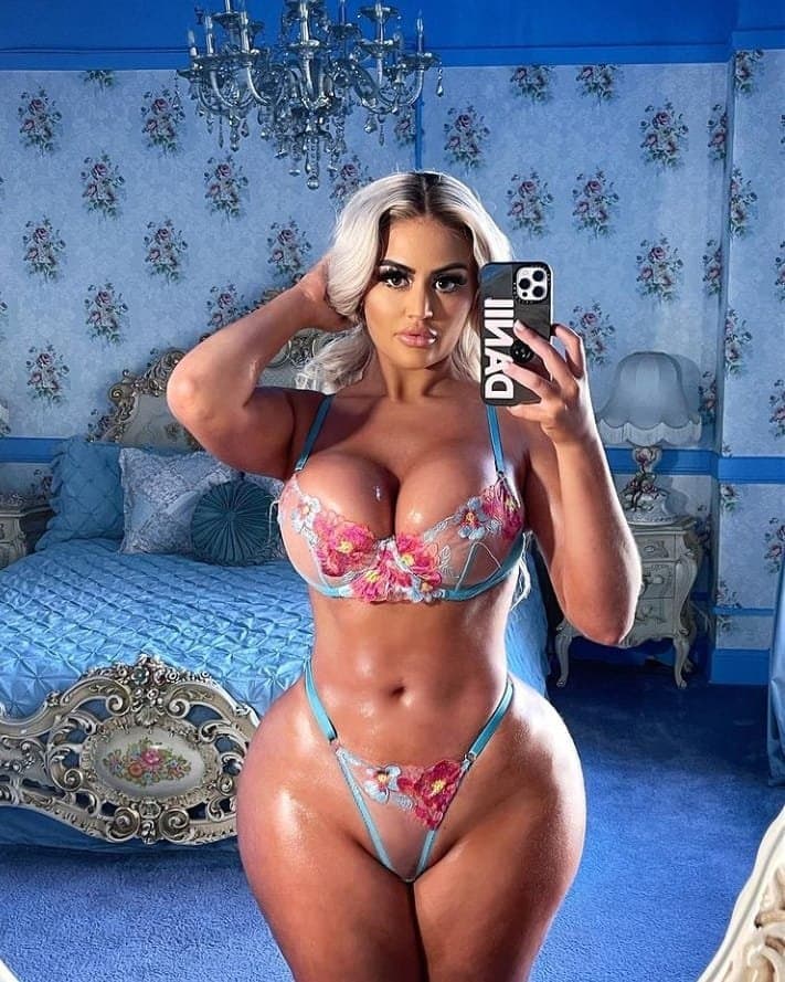 Click to view full size DANII BANKS ??