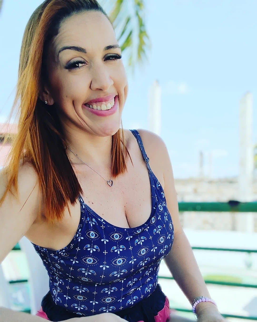 Click to view full size (SEGUIDOR) Exibe sua putinha pra levar gozadas