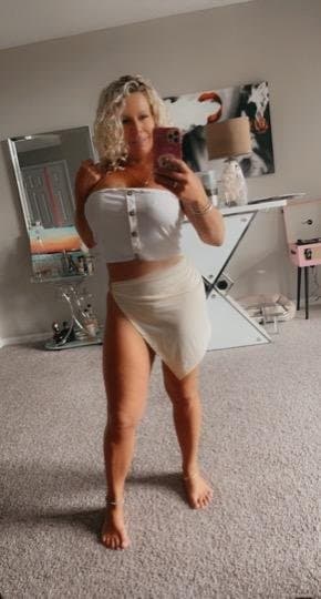 Mature gilf milf mom cougars vacation to Jamaica was a success