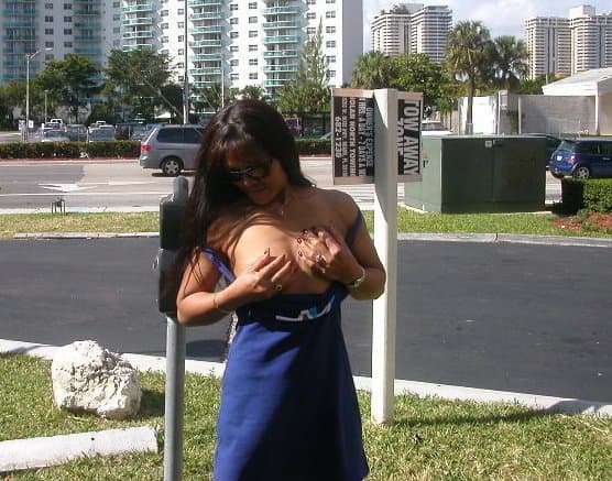 Fun Loving Public Wife