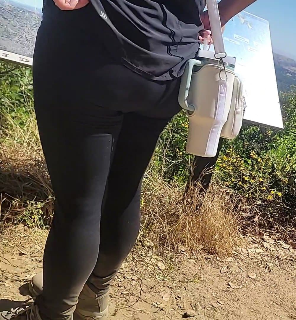 Creepshot Webslut older sister. Love sharing my sister, dm me. Info in bio.