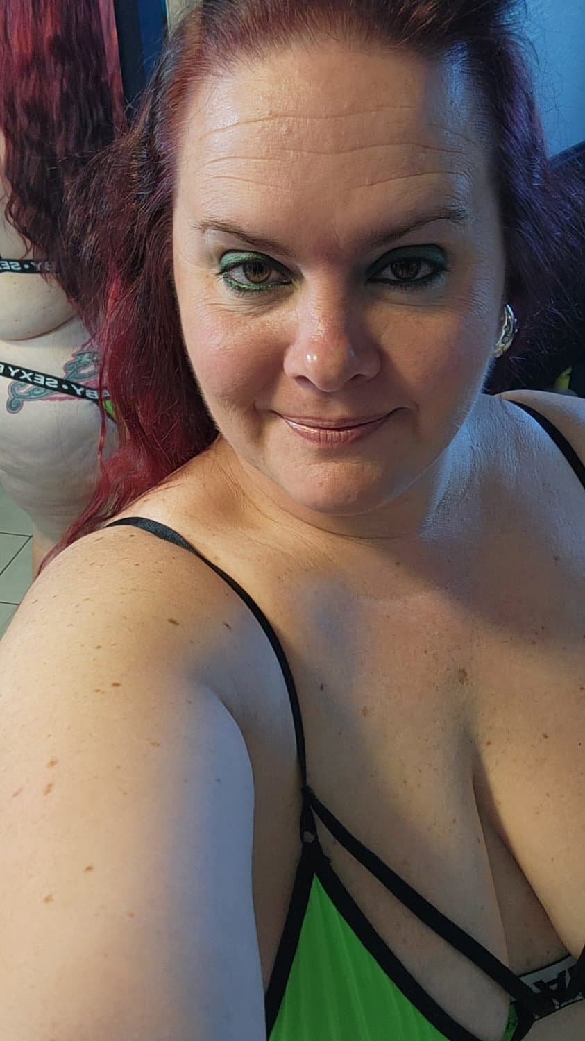 AZ BBW Hotwife #10 (Pics for Boyfriend and Girlfriend couple)