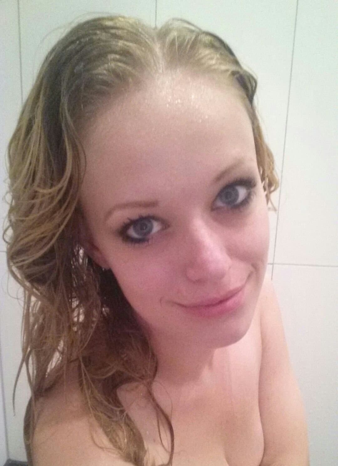 Click to view full size Limited time! Dutch slut face