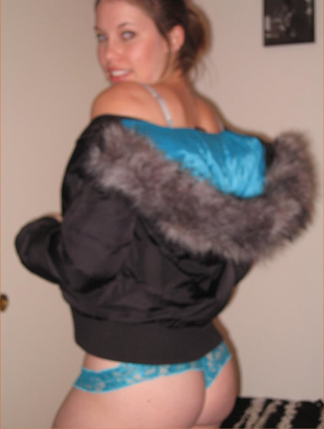 Bay Area MILF college nudes from 2006