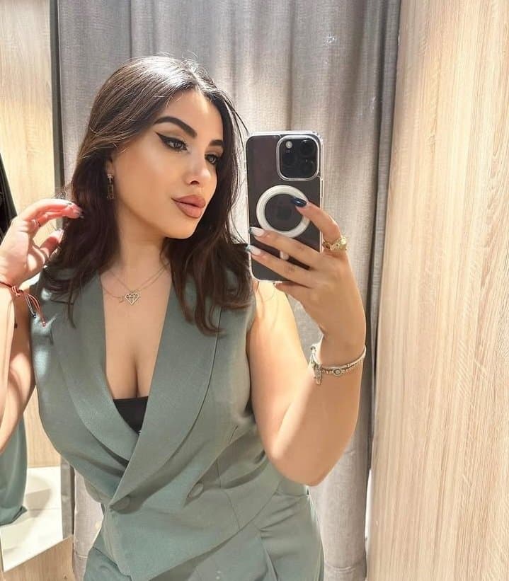 Sexy glamour feet pedicure woman