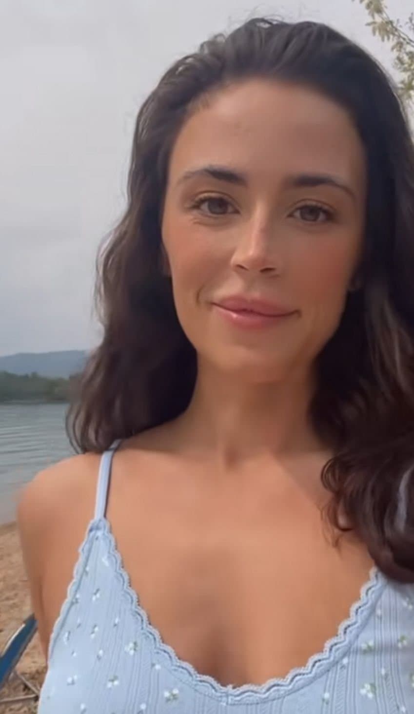 Anyone from uk surrey know or done anything with this slut pm on kik uklondon28