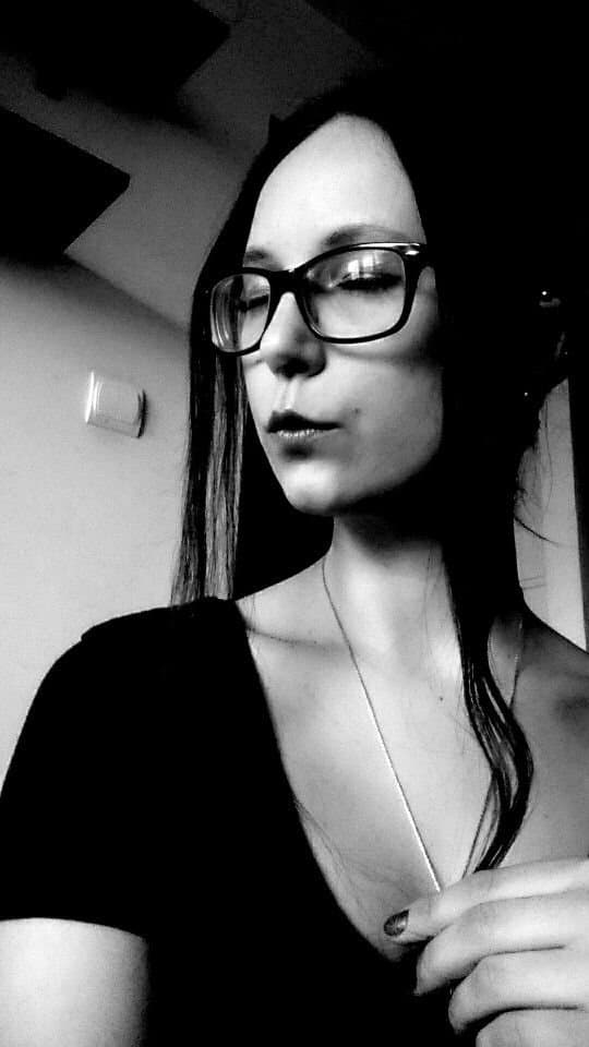 Tinder single student