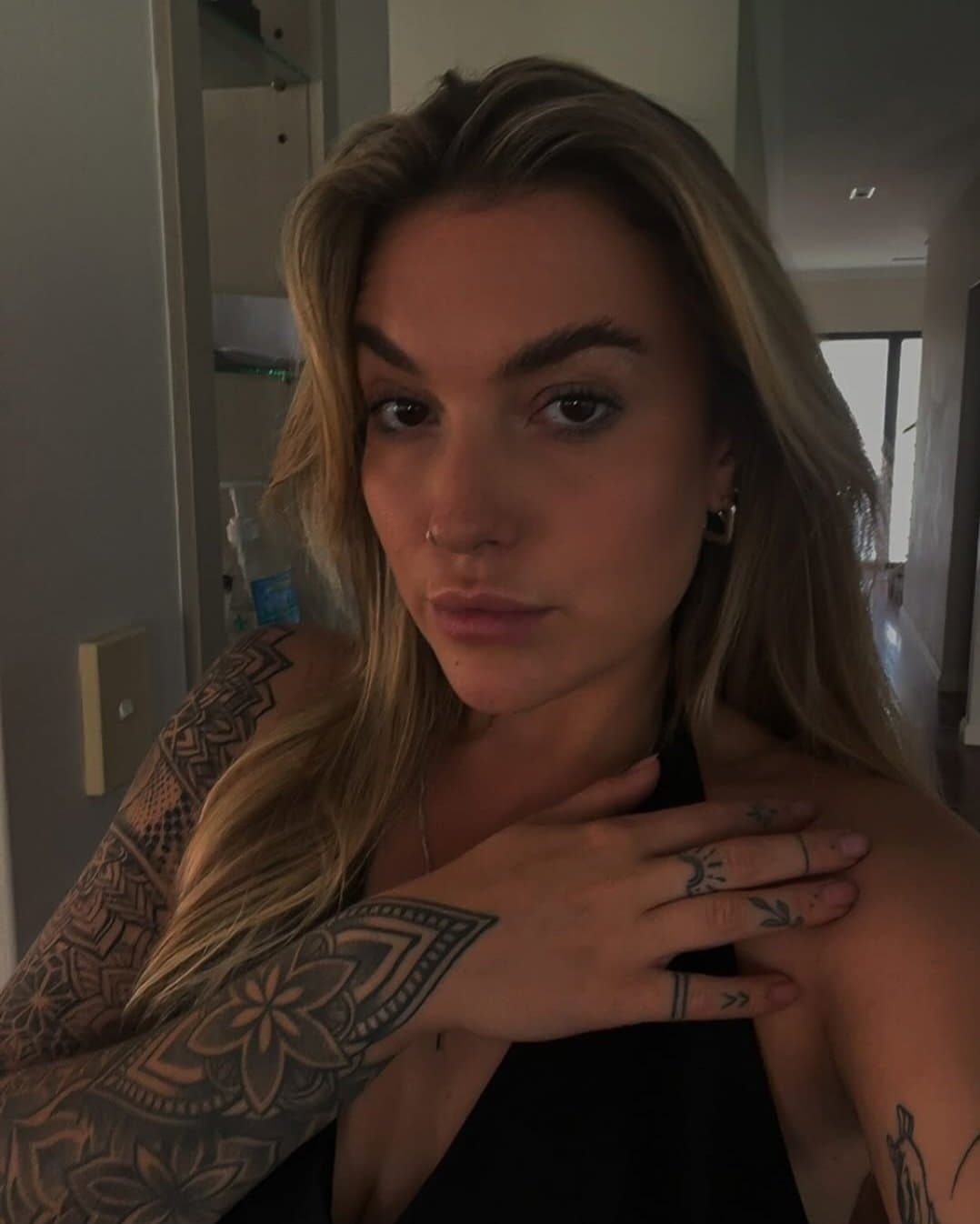 Hot tatted big titty blonde slut chav uk dsl brown eyes