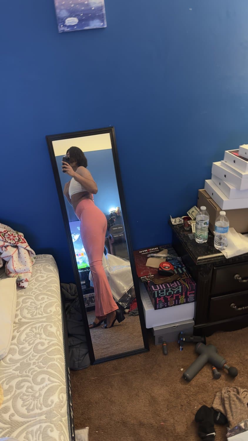 make me regret posting my face and body, pretty pretty please?❤️