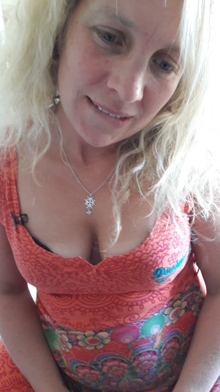 Infirmière salope à partager