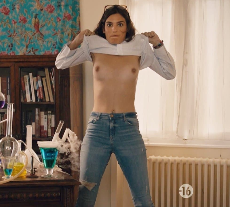 Actress flashes her Small Tits in Comedy Film ??