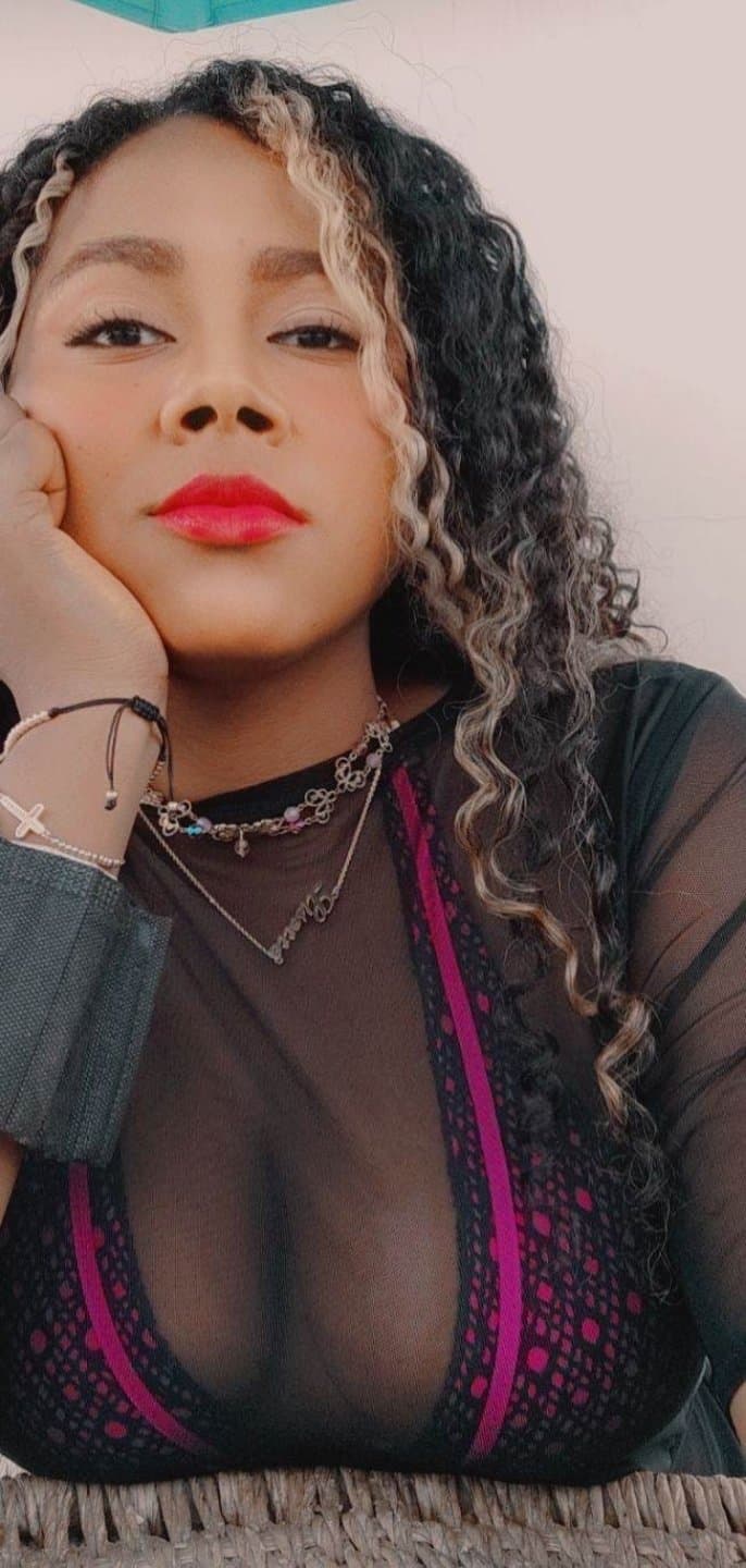 Se lo metí pelo a pelo a la hija de exjugador del Barcelona de Guayaquil