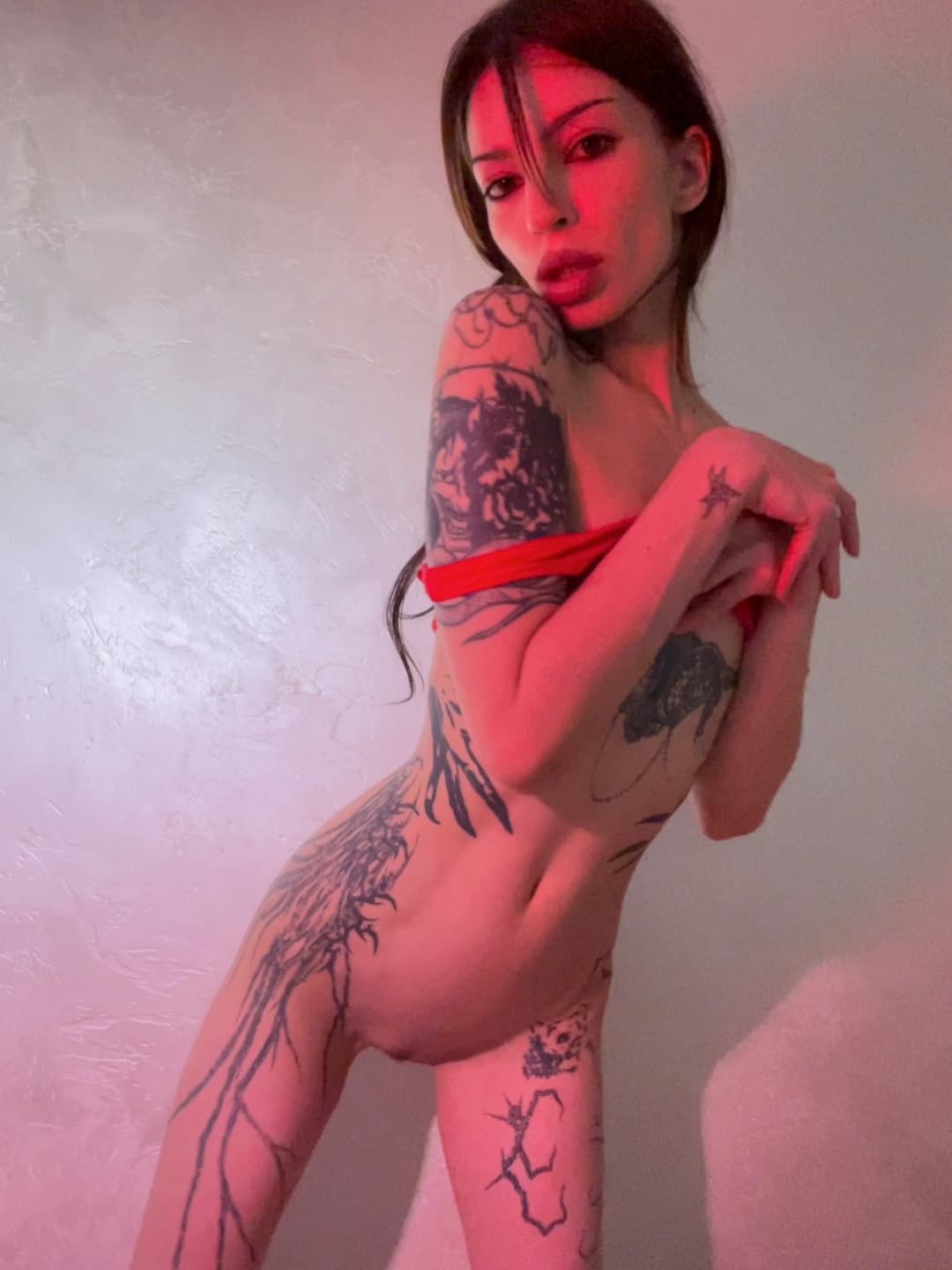 Would you fuck me on the first date?:))