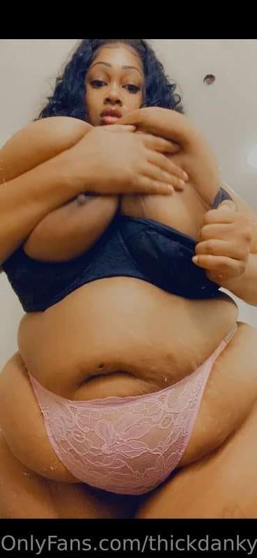 Click to view full size Massive tits Ebony bbw ??????