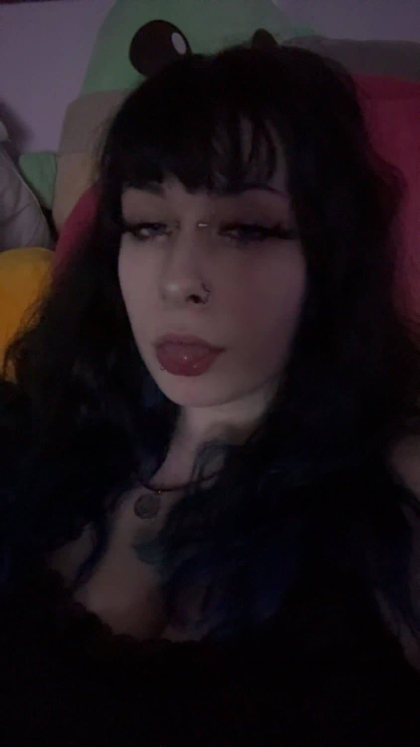 Depressed emo egirl from discord just for you