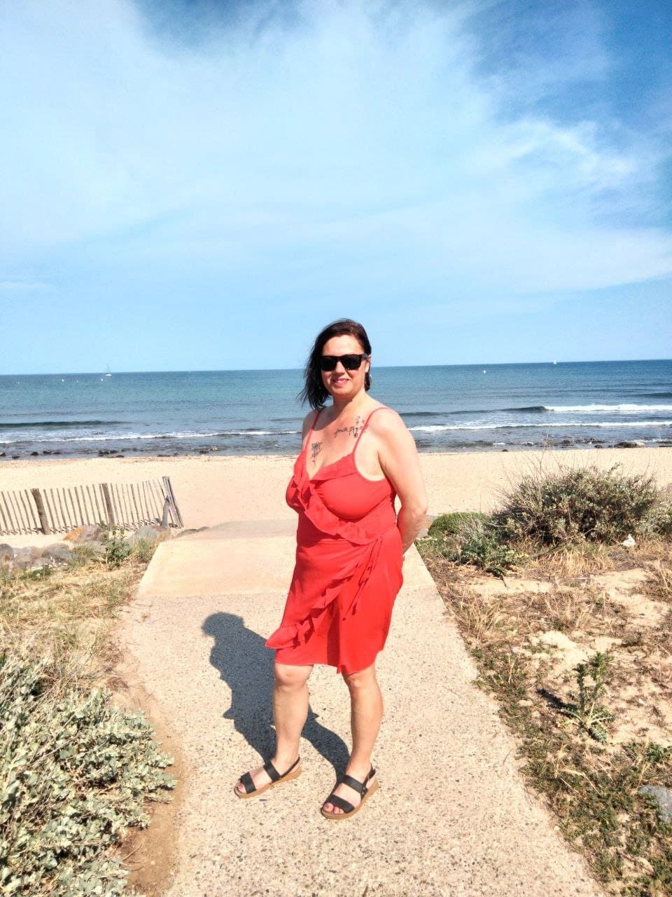 Cleavage braless slut