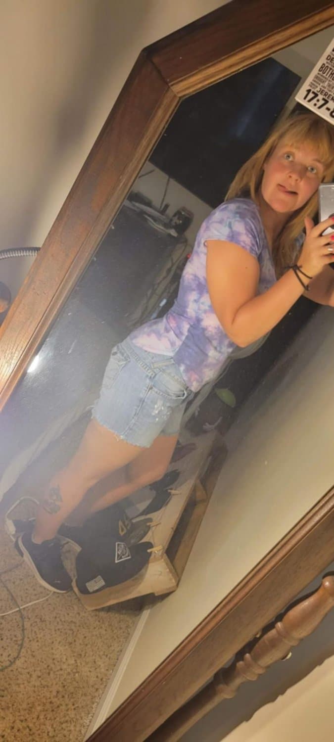 St Louis USA webslut destiny on display.cum everywhere on her.kik in comments