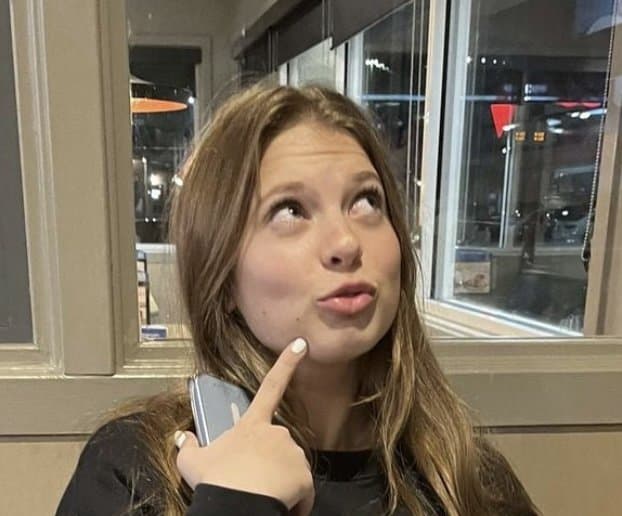 Click to view full size Brenna! - IRL Friend!