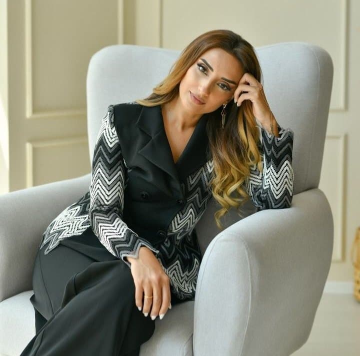 Sexy glamour feet pedicure woman