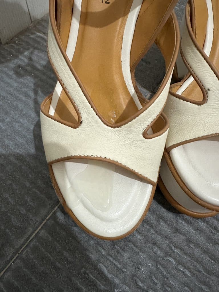 Asian feet / shoes & cum 2