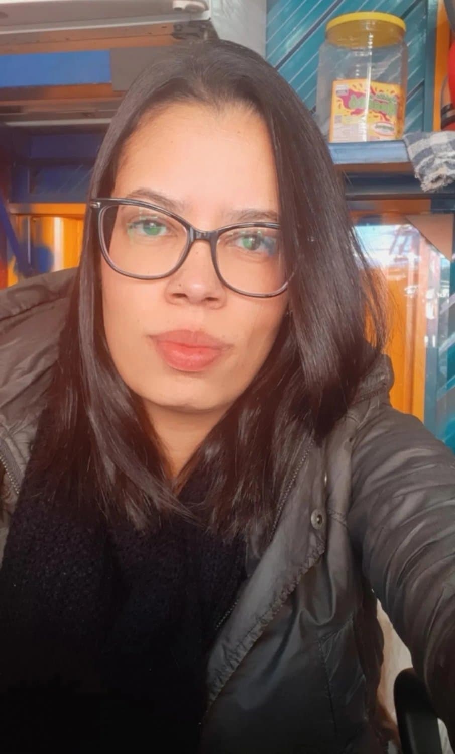 Mãe solteira branquinha gostosa e corna