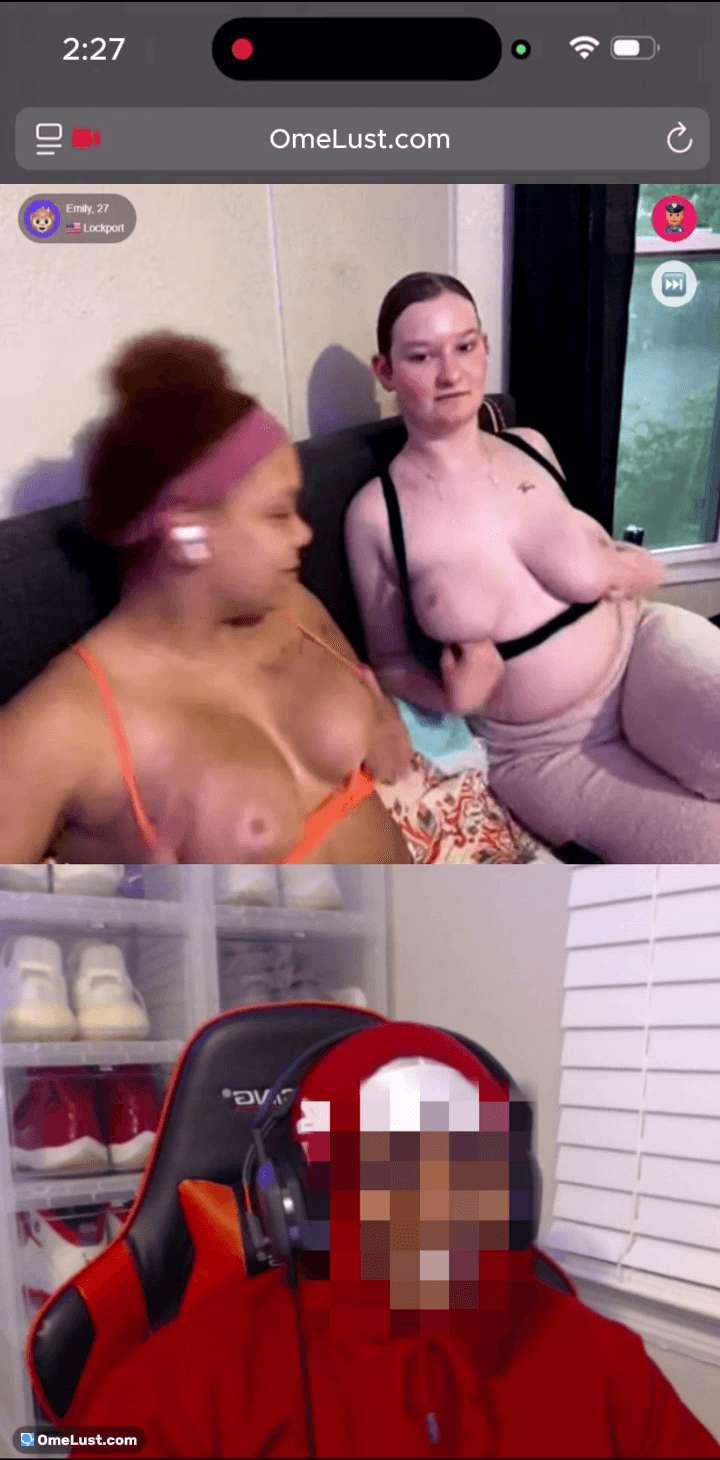 ? Two stranger girl flash tits on chat [2025-09-13]