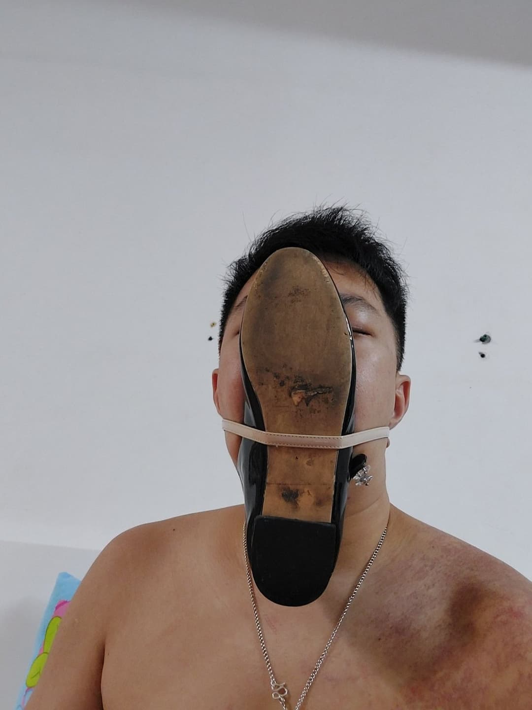 Click to view full size Asian shoes and cum