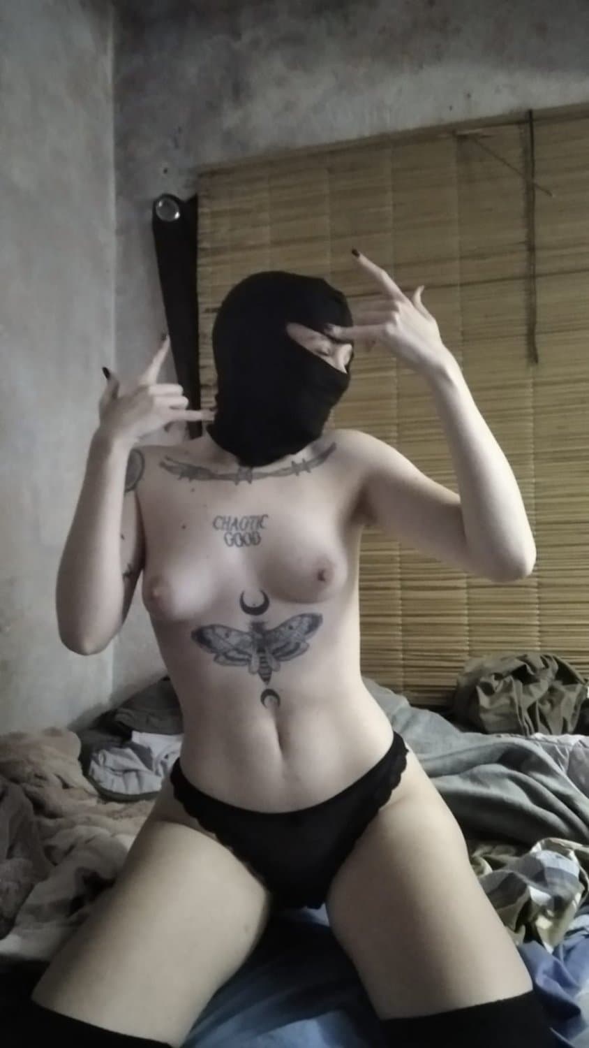 juli emo slut italia