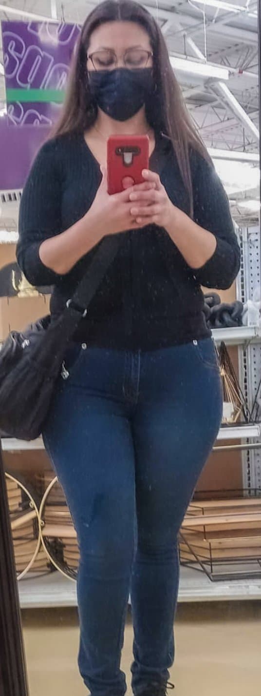 Señora cachonda y putita le gusta que se la follen tiene un culo perfecto que te vuelve loco