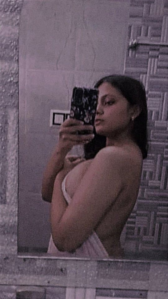 Desi Very Beautiful Busty Snapchat Girl Sexy Mirror Selfies & BBC Dildo Fuck