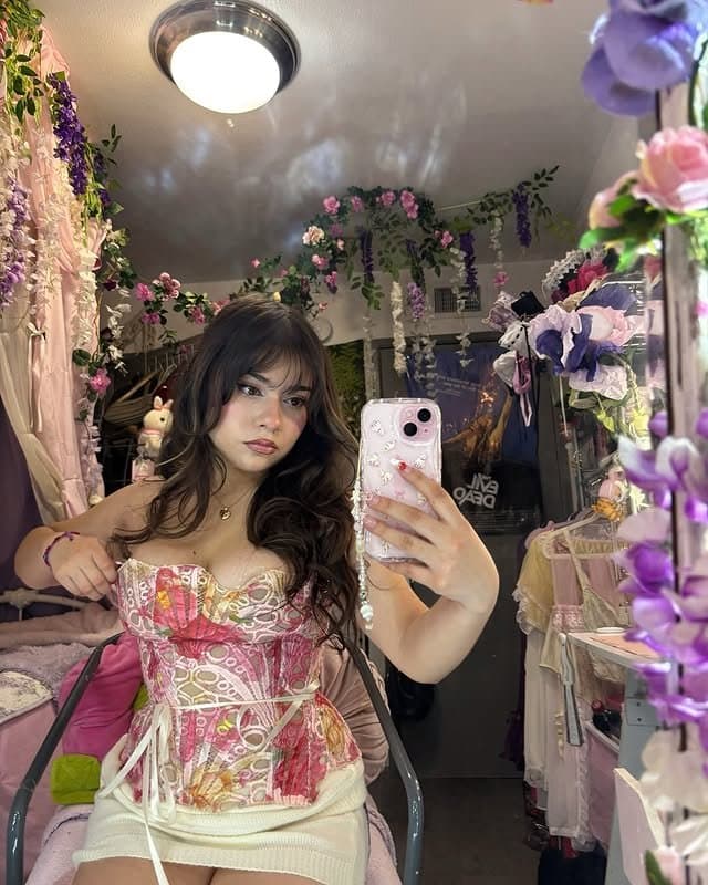 Sexy busty latina teen Jenifer