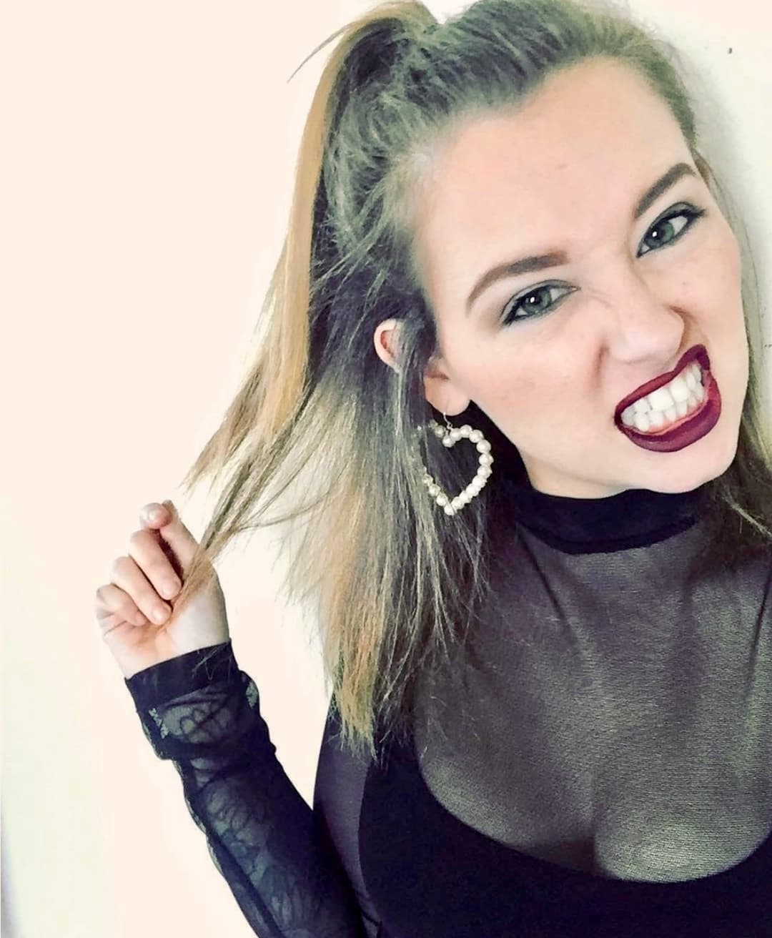 SexyASS hipster slut Sydney