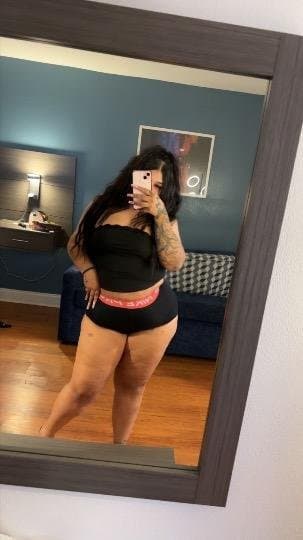 Real Latina bbw sister with a FAT pussy imprint and a fat booty PHONE HACKED . Real photos