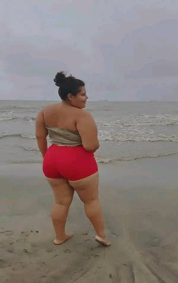 BIG THICK BOOTY LATINA BBW