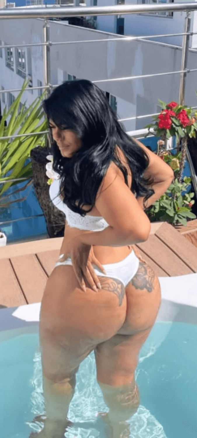 Delicious nice ass delicious nipples looks delicious