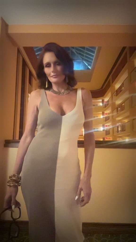 PERFECT PETITE MATURE SEXY HOT MILF COUGAR MOM featuring her daughter REAL CAMER ROLL LEAKS