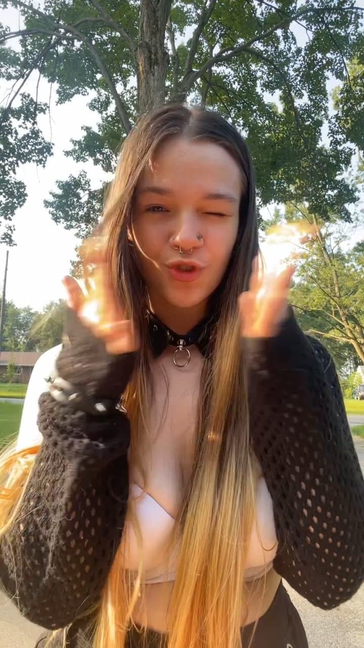 Whooty Body Goth IG Thot Phat Ass White Girl