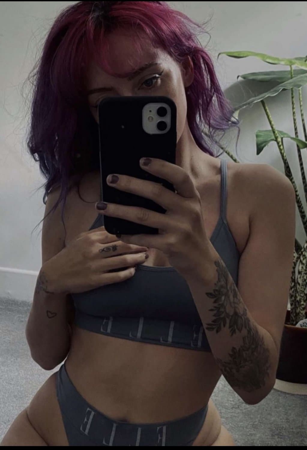 I think my crush Ellen knows how to attract fans