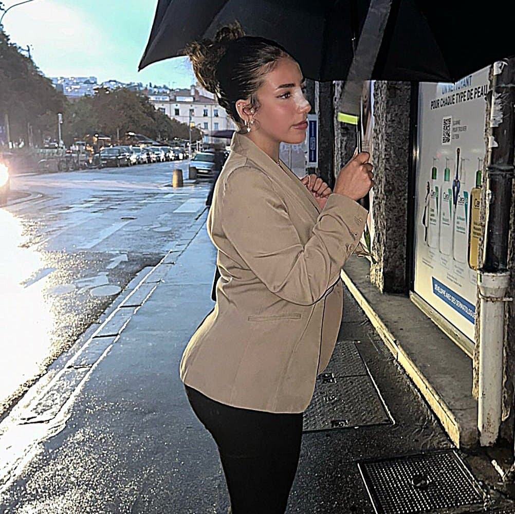 Hot french arab slut jerks him off, sucks him off and makes him cum in her mouth