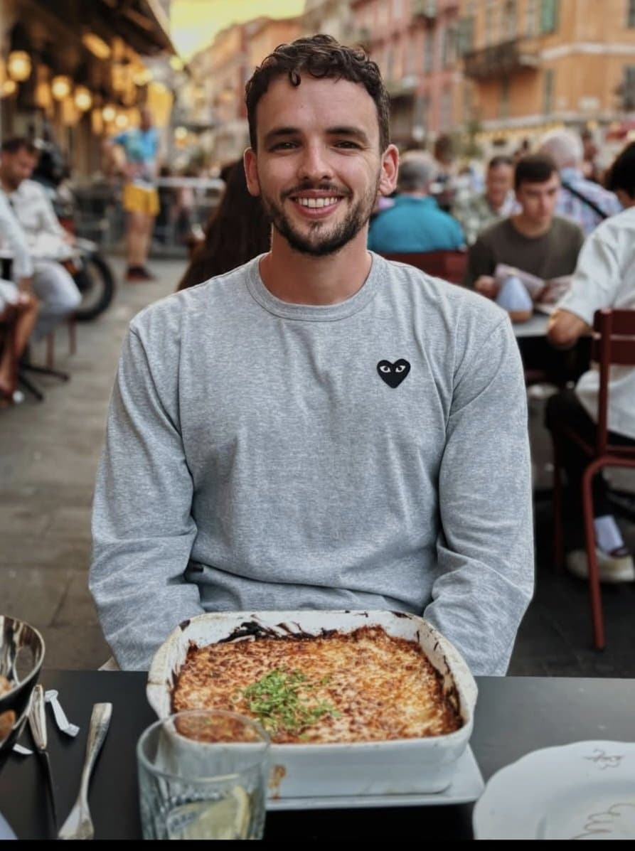 Asshole Neighbor..this guy cheat on her girlfriend with his neighbor slut married wife.