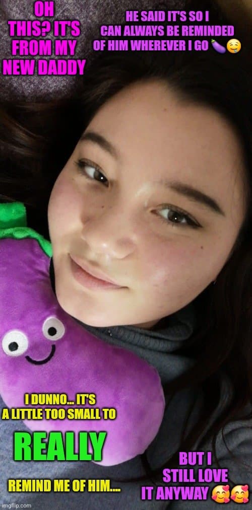 Lena B(22F, USA) shared iCloud videos and photos for jerking. Tight innocent, fit bodied nerdy girl