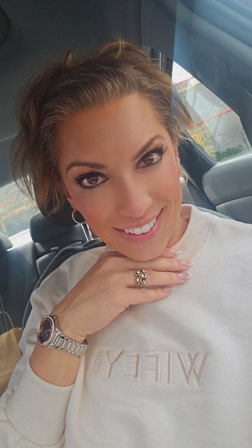 Request.. 44yr old Ex Cop married Wife..<>Real couple shared everything..<>Milf squirts all over..