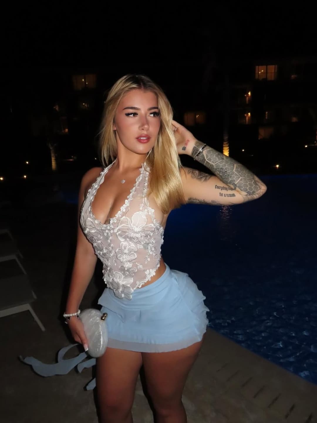 Viktoria, The Classy Gold Digger