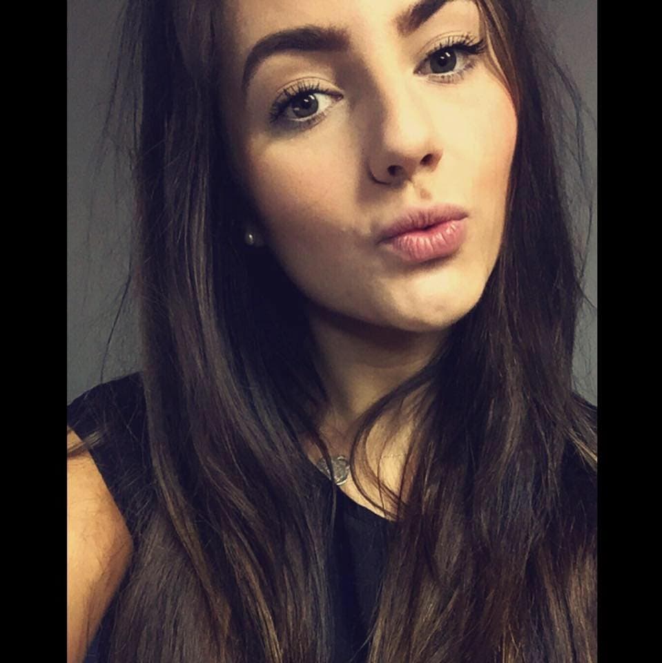 Click to view full size Mount and Fuck Hot Teen Hannah Daly Until You Cum Inside Her