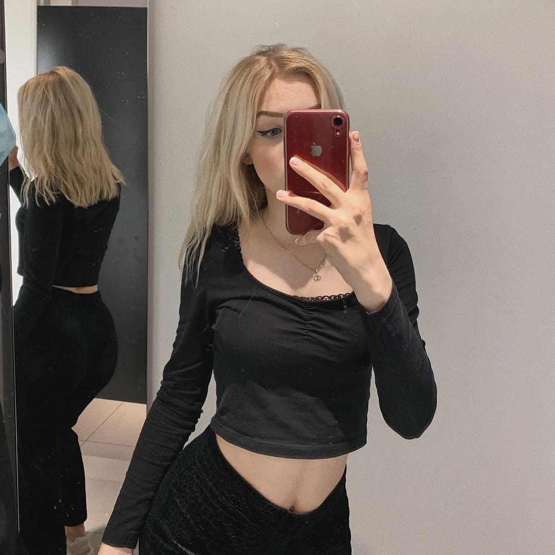 Vanessa 21yo Polish cocksucker living  in Germany