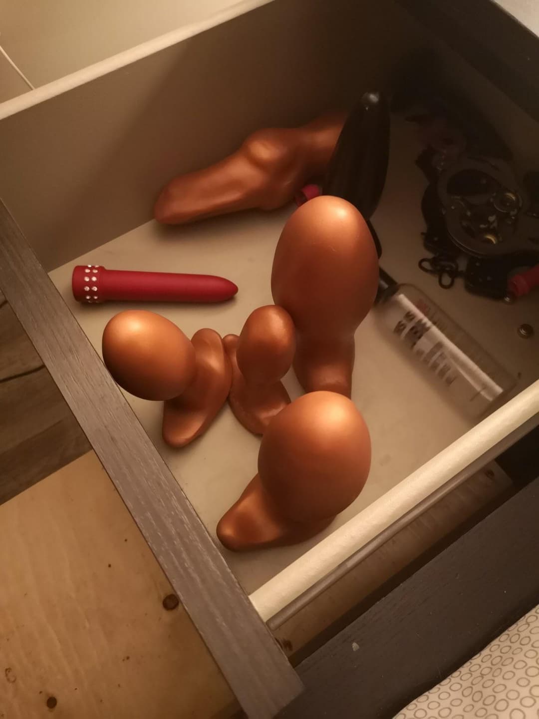 Buttplug slut